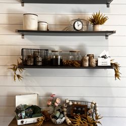 Kratom Kava Bar - Come in to see our new displays!