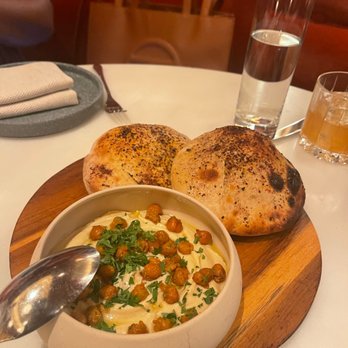 Four Seasons Hotel Minneapolis - Delicious humus and succulent pita bread at Mara in the bar - Hotels Near Me - Minneapolis, Minnesota