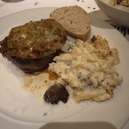 10 oz Center Cut Filet Mignon Truffled Macaroni and Cheese