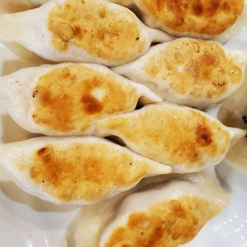 Long Xing Ji Juicy Dumpling - Pork dumplings perfectly fried on one side...that's the way to do it. - Chinese Near Me - Baldwin Park, California Long Xing Ji Juicy Dumpling - Pork dumplings perfectly fried on one side...that's the way to do it. - Chinese Near Me - Baldwin Park, California