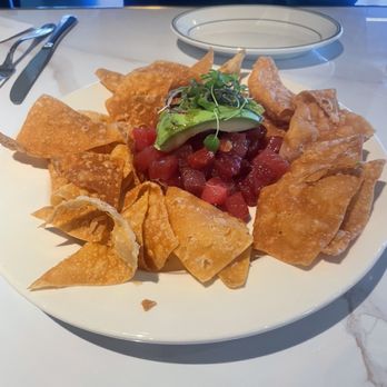 Miramonte - ahi tuna tartare - American Near Me - Tucson, Arizona