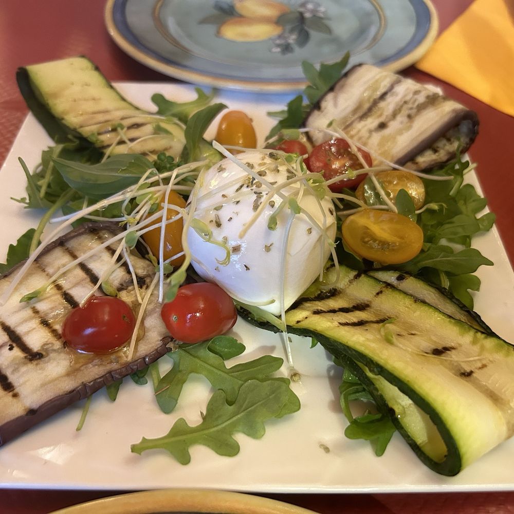 Al Caratello - Burrata and grilled vegetable appetizer - Italian Near Me - Paris, 75 Al Caratello - Burrata and grilled vegetable appetizer - Italian Near Me - Paris, 75