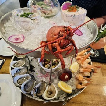 The Osprey - Grand plateaux - Seafood Near Me - Orlando, Florida The Osprey - Grand plateaux - Seafood Near Me - Orlando, Florida