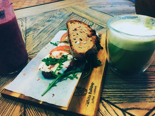 White Bulldog Kaffeerösterei by null