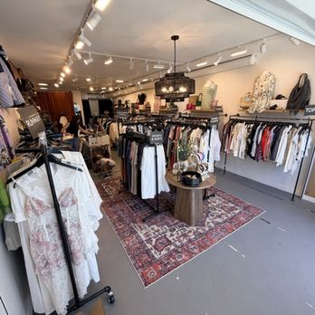 The Closet Trading - Designer woman's clothing - Women's Clothing Near Me - Los Angeles, California The Closet Trading - Designer woman's clothing - Women's Clothing Near Me - Los Angeles, California