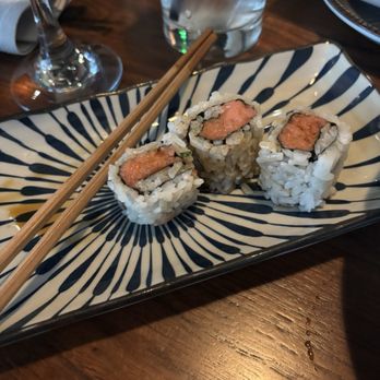 Sushi Roku - Spicy tuna :) - Sushi Bars Near Me - Austin, Texas
