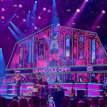 Grand Ole Opry - Cool stage. - Music Venues Near Me - Nashville, Tennessee Grand Ole Opry - Cool stage. - Music Venues Near Me - Nashville, Tennessee