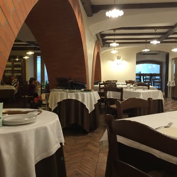 Zi'Ntonio - Interior upstairs - Italian Near Me - Sorrento, NA Zi'Ntonio - Interior upstairs - Italian Near Me - Sorrento, NA
