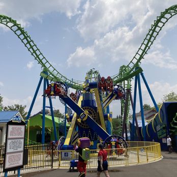 Hersheypark - Many rides for different group ages - Amusement Parks Near Me - Hershey, Pennsylvania