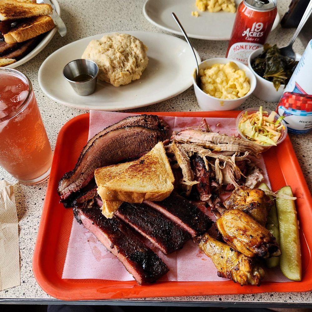 Briskest, ribs, whole chicken, fried chicken, Mac and cheese, Cole slaw, cat head biscuit, collard greens Briskest, ribs, whole chicken, fried chicken, Mac and cheese, Cole slaw, cat head biscuit, collard greens