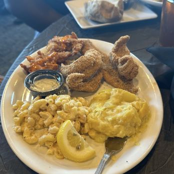20/59 Restaurant & Bar - Bars Near Me - Cottondale, Alabama