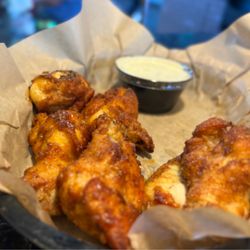 Slices Brick Oven House - Dry rubbed Wings