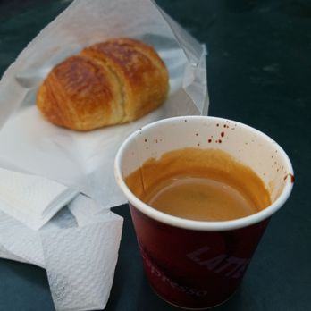 Nuchas Greeley Square Park - Espresso and croissant - Argentine Near Me - New York, New York Nuchas Greeley Square Park - Espresso and croissant - Argentine Near Me - New York, New York