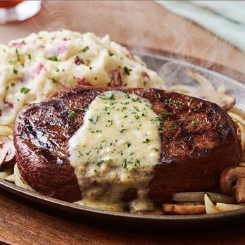 Applebee's Grill + Bar - Sizzlin' Bourbon Street Steak - American Near Me - Huber Heights, Ohio