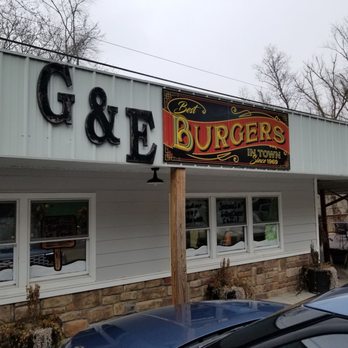 G&E Burgers - the front of the restaurant - Burgers Near Me - Williamsburg, Kentucky G&E Burgers - the front of the restaurant - Burgers Near Me - Williamsburg, Kentucky