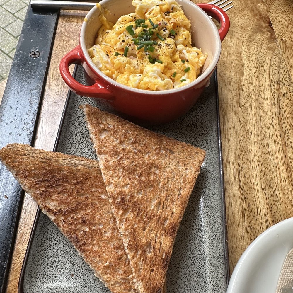 Velo Cafe - Cafes Near Me - Interlaken, BE Velo Cafe - Cafes Near Me - Interlaken, BE