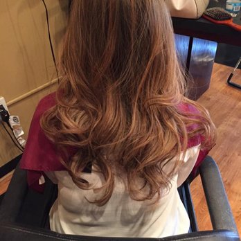 Salon On Ridge - Hair Salons Near Me - Munster, Indiana