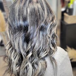 Studio M Beauty Co - Gray blended hair with extensions
