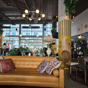 The Monroe - Bar lounge - New American Near Me - Orlando, Florida The Monroe - Bar lounge - New American Near Me - Orlando, Florida