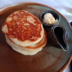 Sunflower Lodge - Buttermilk Pancakes