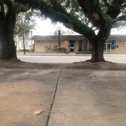 Texas Cabinetry K&B - Sign is off. Nobody home! Can get my business if you don't show up or answer the phone.