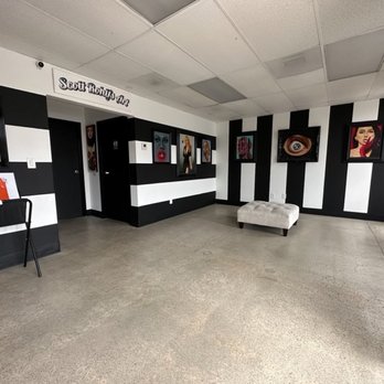 3SG Studio - Lobby - Session Photography Near Me - El Cajon, California