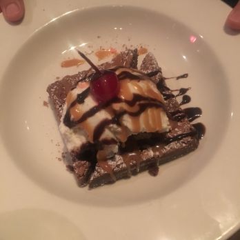 Cafe 501 - Ice cream brownie is the way to end the evening - Breakfast & Brunch Near Me - Edmond, Oklahoma