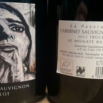 Moll Wein - Cabernet Sauvignon - Wineries Near Me - Sankt Martin, RP Moll Wein - Cabernet Sauvignon - Wineries Near Me - Sankt Martin, RP