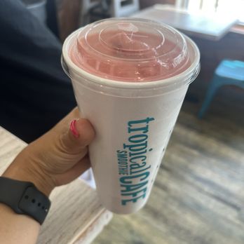 Tropical Smoothie Cafe - BAHAMA MAMA- - Juice Bars & Smoothies Near Me - Indianapolis, Indiana