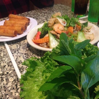 Pho Lee - Egg rolls with the dish that I don't remember the name of. - Vietnamese Near Me - Escondido, California