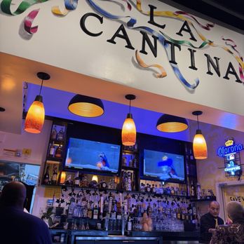 Fiesta Martin Van Ness - The bar - Comfort Food Near Me - Inglewood, California
