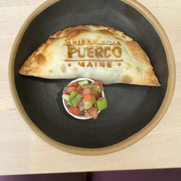 "Puerco" empanada "Puerco" empanada