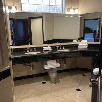 South Coast Winery - Bathroom - Wineries Near Me - Temecula, California South Coast Winery - Bathroom - Wineries Near Me - Temecula, California