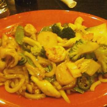 Gobi Mongolian Grill - Udon noodles with shrimp, squid, peapods, bok choy, broccoli,  mushrooms and jalopenos - Mongolian Near Me - Southington, Connecticut