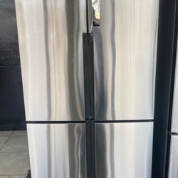 Carl's Appliances - 33" available!
Staineless Steel, four door, 90 day warranty