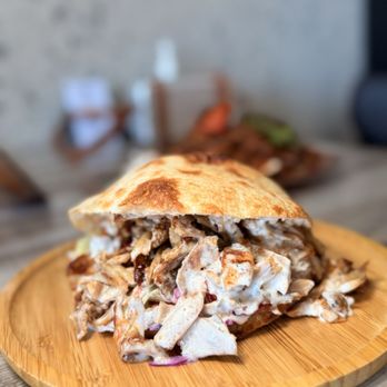 Berlin Doner & Kebab - Sandwich chicken - Turkish Near Me - Vaughan, Ontario Berlin Doner & Kebab - Sandwich chicken - Turkish Near Me - Vaughan, Ontario