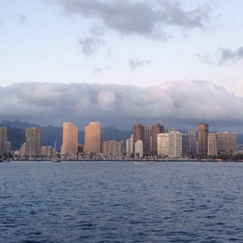 Makani Catamaran - Boating Near Me - Honolulu, Hawaii