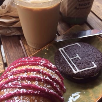 Ellie's - Breakfast & Brunch Near Me - Providence, Rhode Island