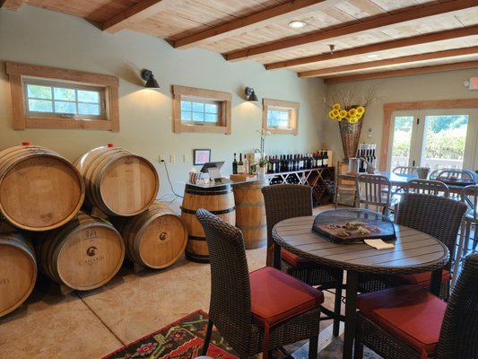 Platypus Wine Tours by null