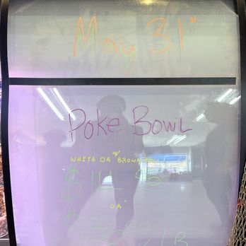 Gilligans Poke Shop - Bowl and price by the lb - Poke Near Me - Sausalito, California Gilligans Poke Shop - Bowl and price by the lb - Poke Near Me - Sausalito, California