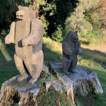 Northwood Restaurant - Cute bear wood carvings on the course - Breakfast & Brunch Near Me - Monte Rio, California Northwood Restaurant - Cute bear wood carvings on the course - Breakfast & Brunch Near Me - Monte Rio, California