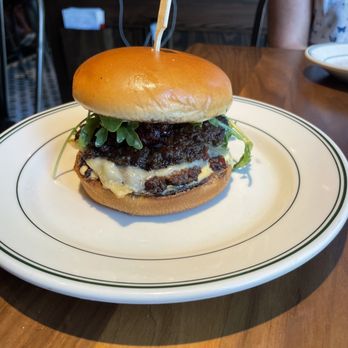 Krueger's Tavern - Blue Gruyere burger - Bars Near Me - Cincinnati, Ohio