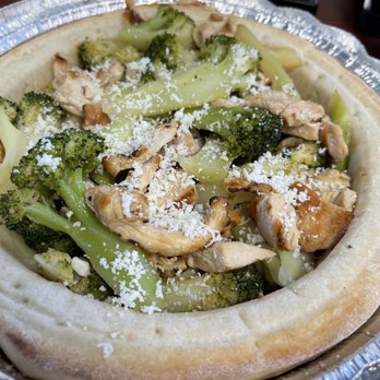 Good Fellows Pizza - Grilled Chicken and Broccoli with garlic and oil in a bread bowl (minus the melted cheddar). Bread bowls are ridiculously good!!! - Italian Near Me - Fords, New Jersey Good Fellows Pizza - Grilled Chicken and Broccoli with garlic and oil in a bread bowl (minus the melted cheddar). Bread bowls are ridiculously good!!! - Italian Near Me - Fords, New Jersey