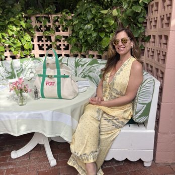 Polo Lounge - Amazing seating - New American Near Me - Beverly Hills, California