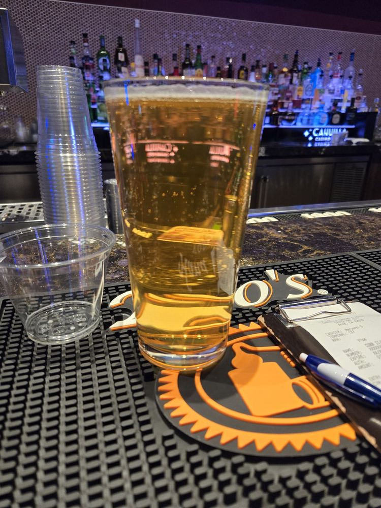 ROADRUNNER BAR & GRILL Updated October 2024 52702 CA371, Anza, California Bars