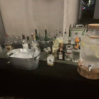 Sippin Oasis - Bartenders Near Me Sippin Oasis - Bartenders Near Me