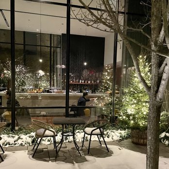 Pusadee's Garden - Bar from the courtyard - Thai Near Me - Pittsburgh, Pennsylvania