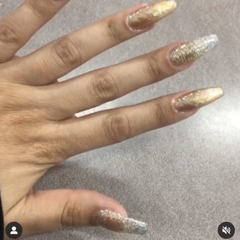 Chrome Nails Bar - Nail Salons Near Me - Lynwood, California