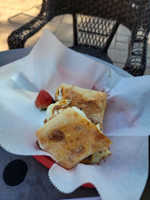 Highlands Cork & Cafe