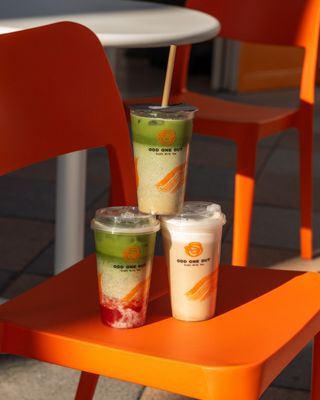 Odd One Out Tea Sawtelle by null